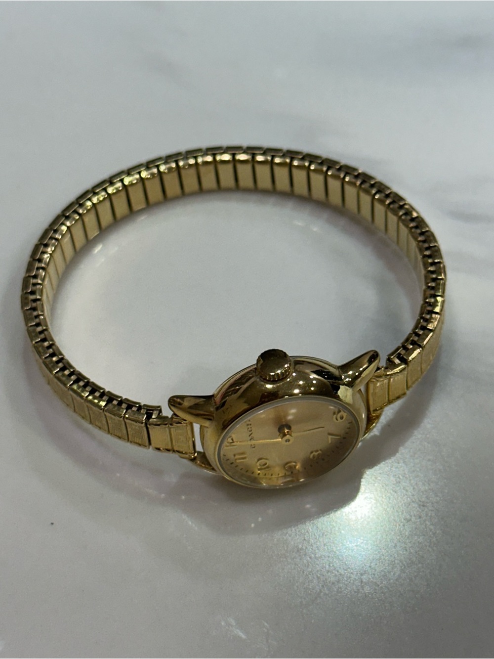 COACH NY ~ GOLD TONE STAINLESS STEEL EXPANSION BRACELET WATCH~ - Picture 2 of 13